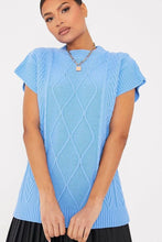 Load image into Gallery viewer, Cable Knit Sleeveless Vest