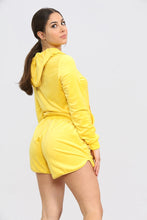 Lade das Bild in den Galerie-Viewer, Orange Velour Shorts Co-Ord Set