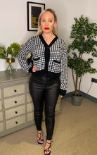 Load image into Gallery viewer, Camel Dogstooth Knitted Pocket Crop Cardigan