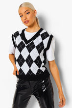 Load image into Gallery viewer, Check Knitted Tank Top
