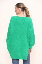 Load image into Gallery viewer, White Dip Hem Oversized Jumper
