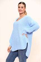 Load image into Gallery viewer, White Dip Hem Oversized Jumper
