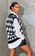 Load image into Gallery viewer, Chocolate Argyle Check V Neck Knitted Side Split Vest
