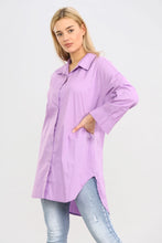 Charger l'image dans la galerie, Oversized Shirt Dip Hem
