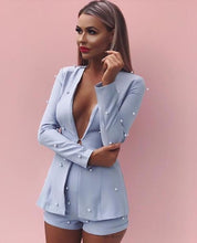 Load image into Gallery viewer, Pearl Detail Blazer
